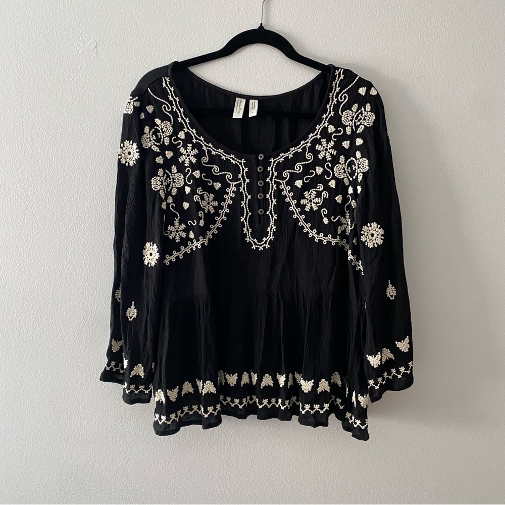 Anthropologie Meadow Rue Embroidered Top Medium